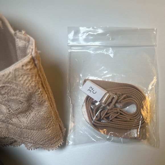 Calvin Klein Strapless Bras Bundle Beige + Black | Lightly Worn - Picture 3 of 12